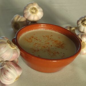 Soupe à l'ail rose traiteur viaule dans le tarn et en occitanie